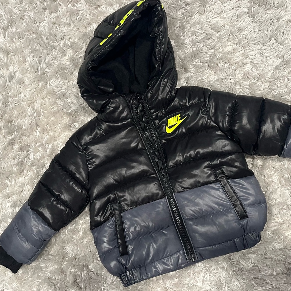 Nike Kids Black and Dark Gray Puffer Jacket